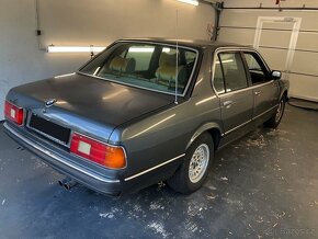 BMW 732i E23 - 8