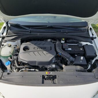 Hyundai i30, 1,6 CRDi, nová STK - 8
