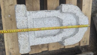Kamenná kaplička, žulová kaplička, 2 ks - 8