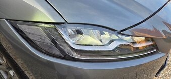 Jaguar F-pace R sport 25dAWD, 240PS, DPH, r.v. 2018, TOP - 8