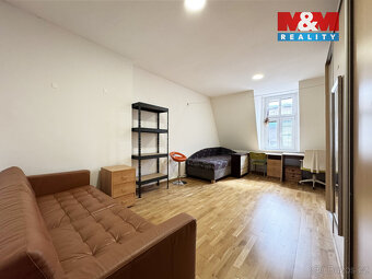 Prodej bytu 4+1, 104 m², Karlovy Vary, ul. Varšavská - 8