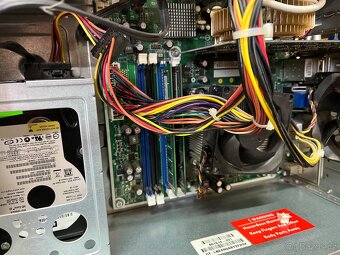 HP Elite 7100 MT - 8