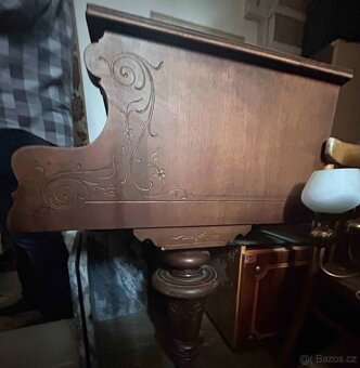 Klavír - křídloví - 8