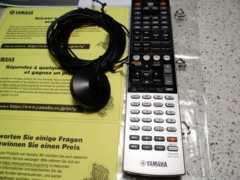 YAMAHA RX-V771 - 8