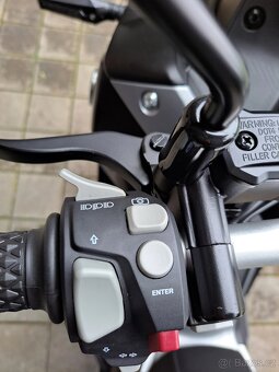 Skútr Voge SR1 125i ADV Černý - nový, záruka 4 roky - 8