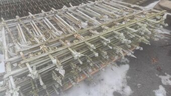 Starý železný plot, plotové dílce, 21 bm - 8