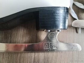 NOVÉ dívčí lední brusle vel 35 - 8