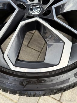 Originální sada zimních kol Škoda Octavia IV - Altair 19" - 8