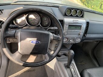 Ford Ranger 3.0tdci automat 4x4 - 8