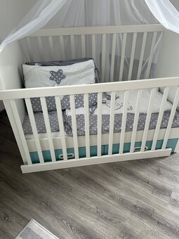 Dětský pokoj KOMPLET postýlka přebalovací pult skříně IKEA - 8