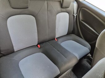 Prodám Fiat Grande Punto 1.2i 51KW - KLIMATIZACE - 8