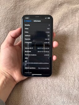 iPhone XR 128 GB černý plně funkční - 8