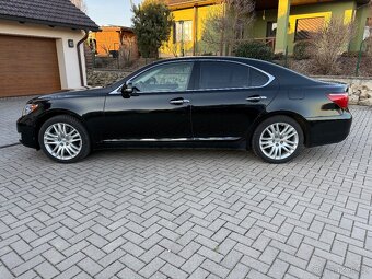 Lexus LS 600h V8, koupeno v ČR - 8