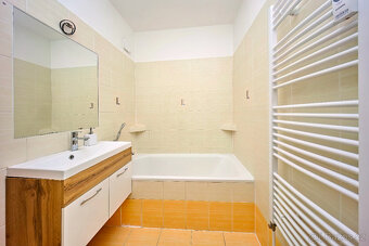 Prodej prostorného bytu 3+1 75 m² Kaštanová, Olomouc - 8