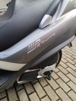 Piaggio MP3 ie - 8