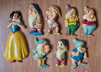 Pojďme na houby,vláček,kývací šáša,soudkové otvíráky aj. - 8