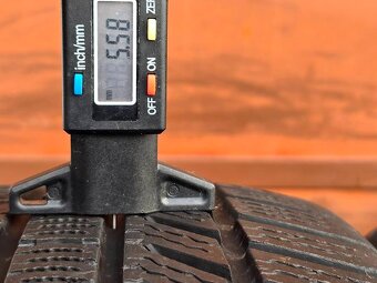 Zimní Continental 215/55/17 XL - 8