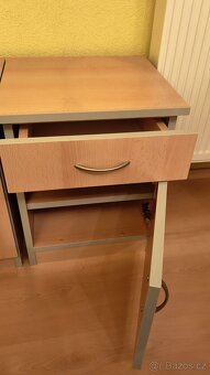 Kuchyňský stůl a židle - 8