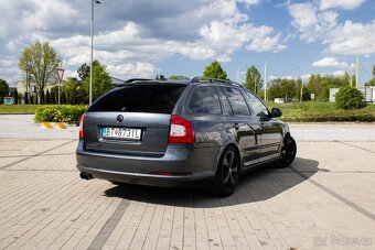 Škoda Octavia Combi 2.0 TFSI RS DSG - 8
