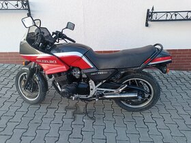 Suzuki GSX 750 ES - 8