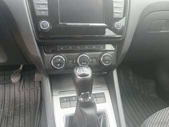 Octavia III combi 1.4 TSI ALU tažné výhřev multifunkce - 8