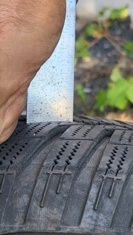 Originál sada VW kola 1S0601027, pneu Vredestein 165/70 R14 - 8