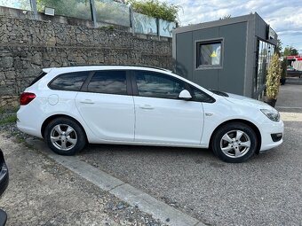 Opel Astra Sports Tourer 1.6 cdti 2015 - 8