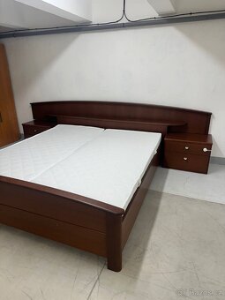 Ložnicová sestava – masivní vzhled, tmavý dekor - 8