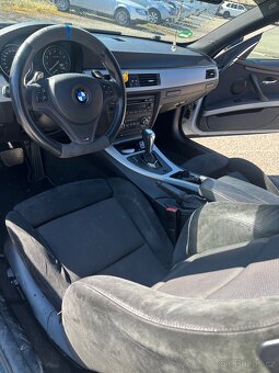 BMW e92,325i - 8