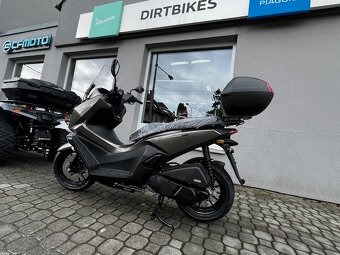 Kymco SkyTown 125 - 8