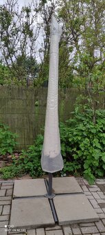 Slunečník + obal -+ 4 betonové desky - 8