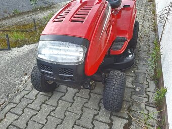 zahradní traktor MTD Hydro - 8