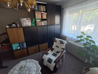Obývací stěny, postele, kuch. Linka - 8