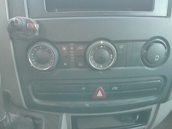 Mercedes Benz Sprinter 2.2 CDI sklápěč, klima - 8