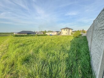 Prodej pozemku pro bydlení, 821 m2, Pečky - Velké Chvalovice - 8