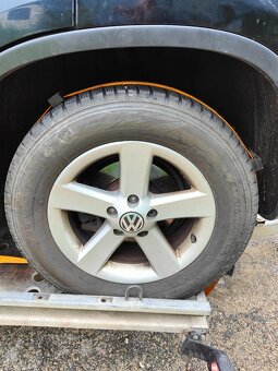 VW Tiguan 2.0 TDI díly - 8