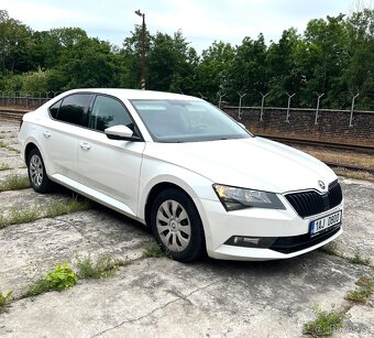 Skoda Superb III 1.6 TDI DSG - 8