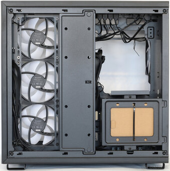 PC Skříň: Be quiet Light Base 600 LX - Nová - 8