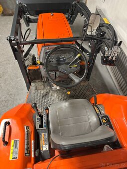 KUBOTA GL240 s nakladačem - 8