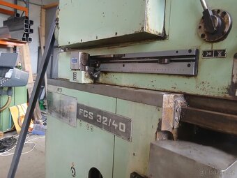 Konzolová frézka TOS FGS 32/40 - 8