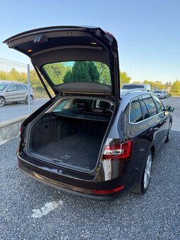 Škoda Superb, 2.0TDI 110kW. Laurin & Klement - 8