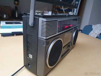 SONY CFS-65S Stereo Radio Cassette Boombox (1980) - 8