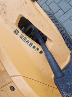 Zahradní traktor Estate Stiga Collection - 8