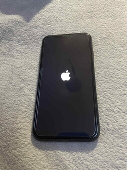 Apple iPhone XR 64gb BLACK - 8