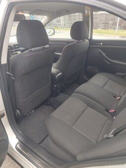 Toyota Avensis 2.0 D-4D - 8