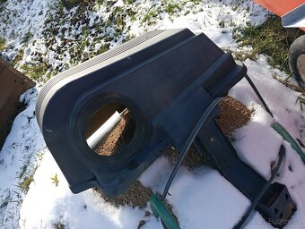 Zahradní traktůrek Husqvarna LT 151 se sněžnou radlicí, sány - 8