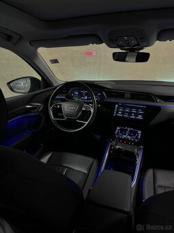 AUDI E-TRON Sportback 55 300kw QUATTRO DPH ZÁRUKA - 8