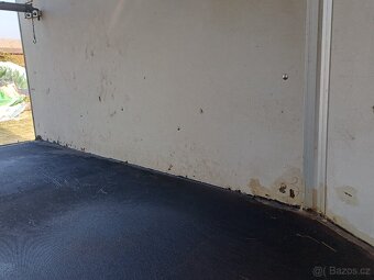 Prodám  přepravník  Humer  na  1,5 koně - 8