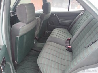 Mercedes Benz 190 1.8i - 8