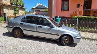 Honda Civic 1.5 VTEC. 1. Majitel - 8